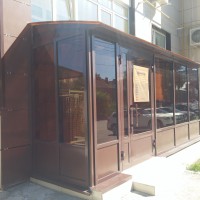 Тамбур к офисному зданию на улице Красноармейская