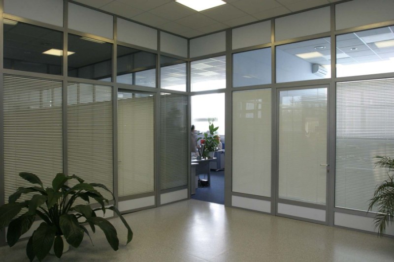 Стеклянные перегородки основная